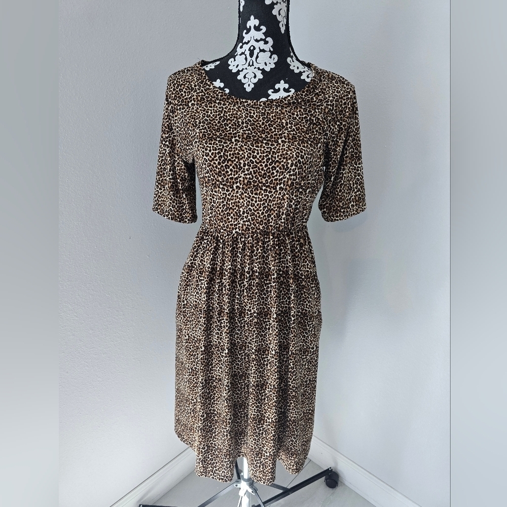 🩷🩷Leopard Print Women's Dress SZ L r
